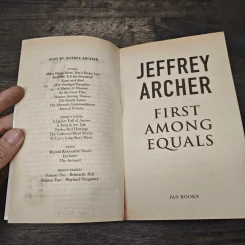 First Among Equals - Jeffrey Archer รูปที่ 6