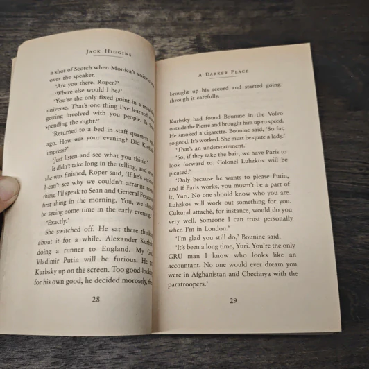 A Darker Place - Jack Higgins รูปที่ 7
