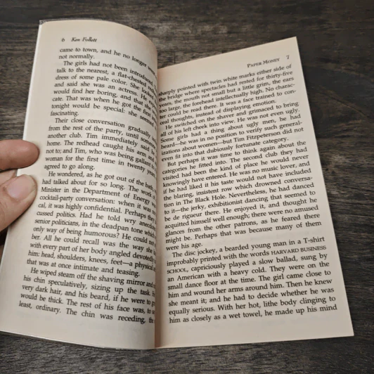 Paper Money - Ken Follett รูปที่ 7