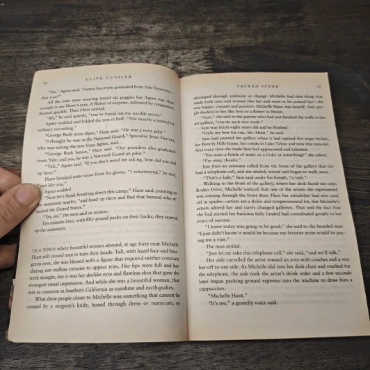 Sacred Stone - Clive Cussler, Craig Dirgo รูปที่ 7