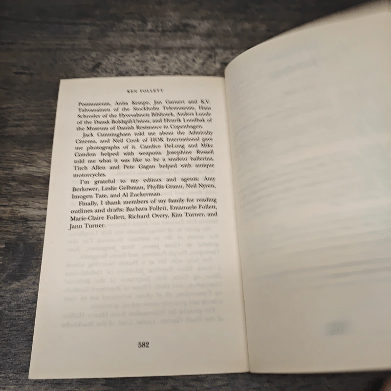 Hornet Flight - Ken Follett รูปที่ 8
