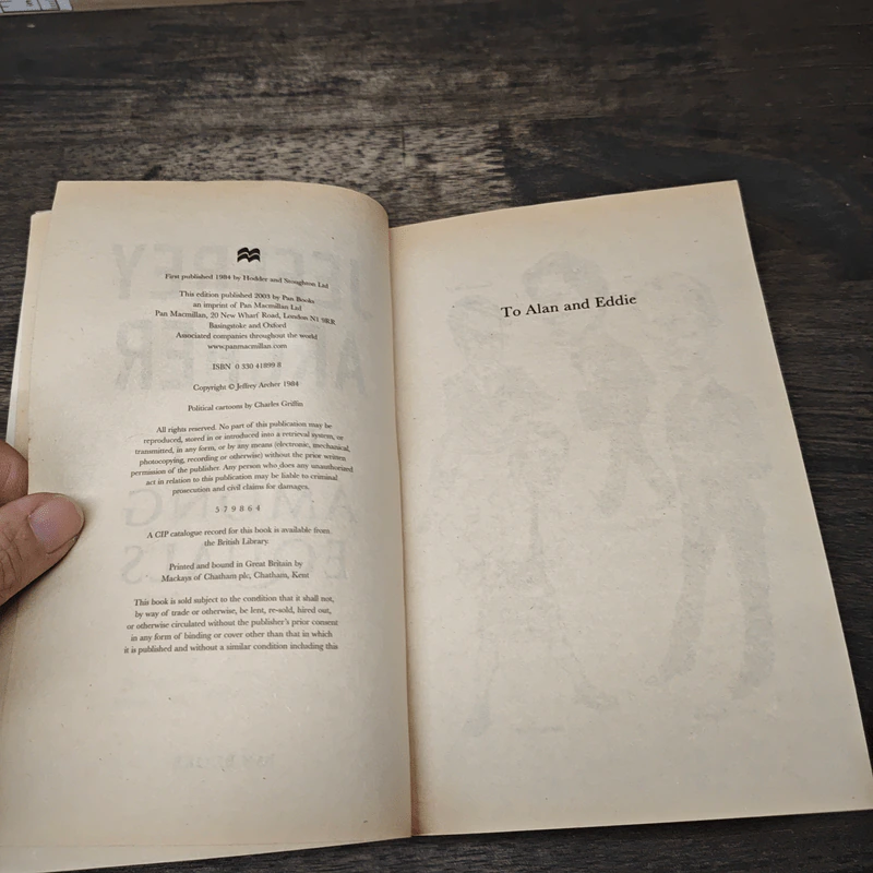 First Among Equals - Jeffrey Archer รูปที่ 7