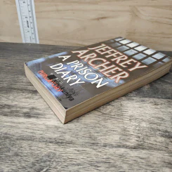 A Prison Diary Volume II: Purgatory - Jeffrey Archer รูปที่ 3