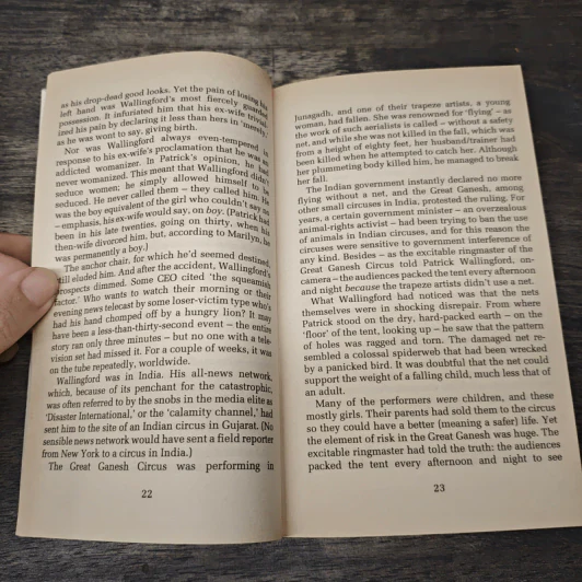 The Fourth Hand - John Irving รูปที่ 7