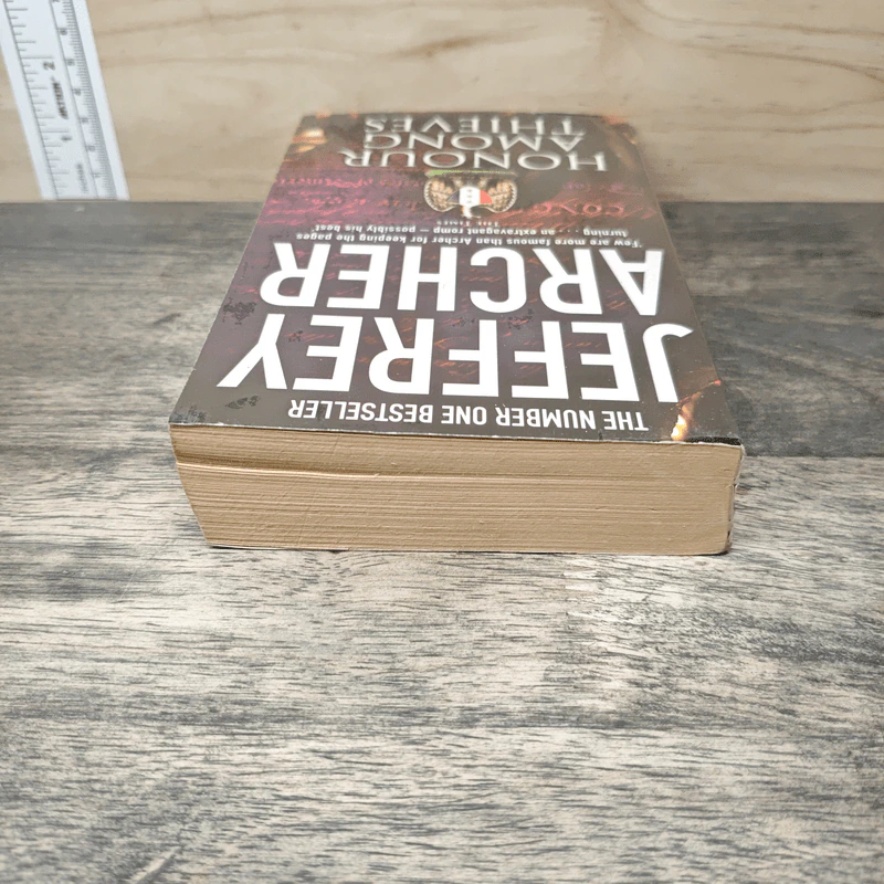 Honour Among Thieves - Jeffrey Archer รูปที่ 4