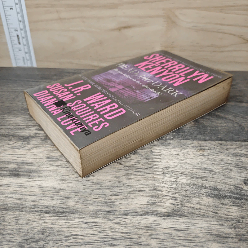 Dead After Dark - Sherrilyn Kenyon, J.R. Ward, Susan Squires , Dianna Love รูปที่ 3