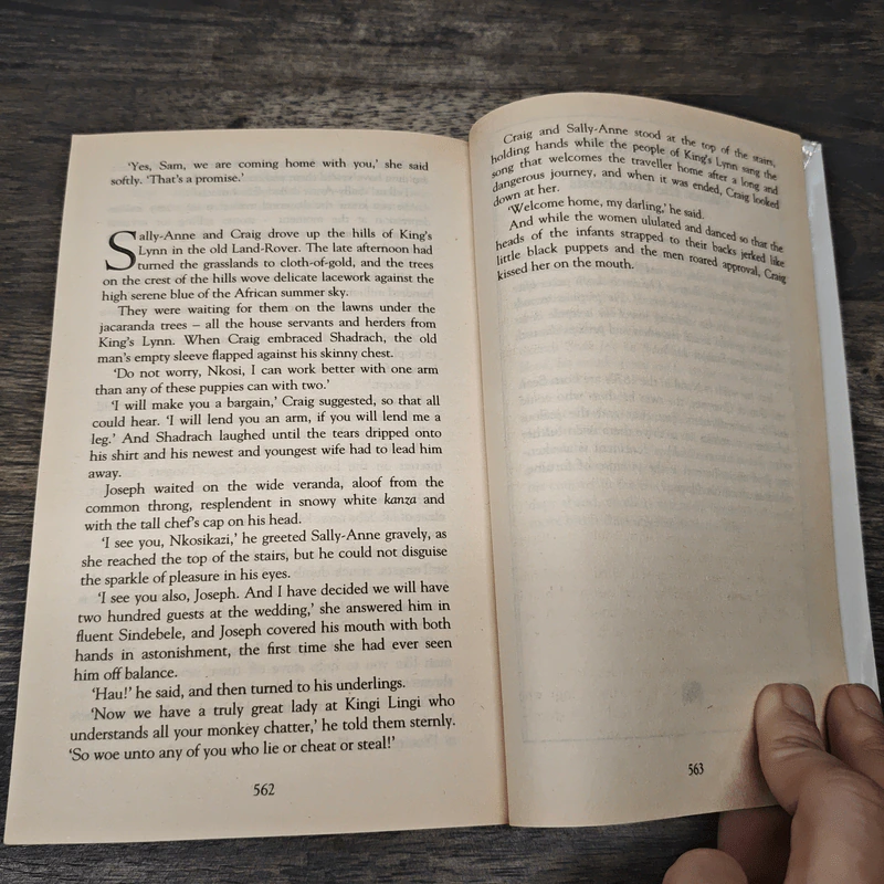 The Leopard Hunts in Darkness - Wilbur Smith รูปที่ 8