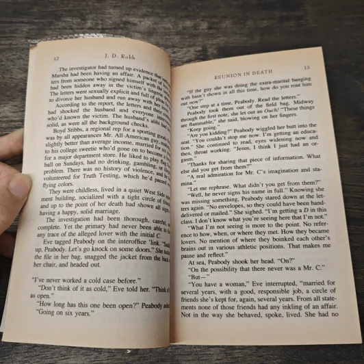 Reunion in Death - J.D. Robb รูปที่ 7