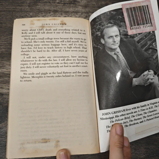 The Rainmaker - John Grisham รูปที่ 8