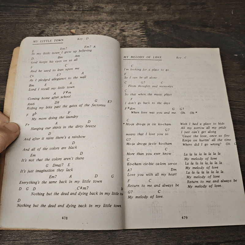 ENGLISH: SING A SONG ในกวีมีเพลง ในเพลงมีกวี รูปที่ 7