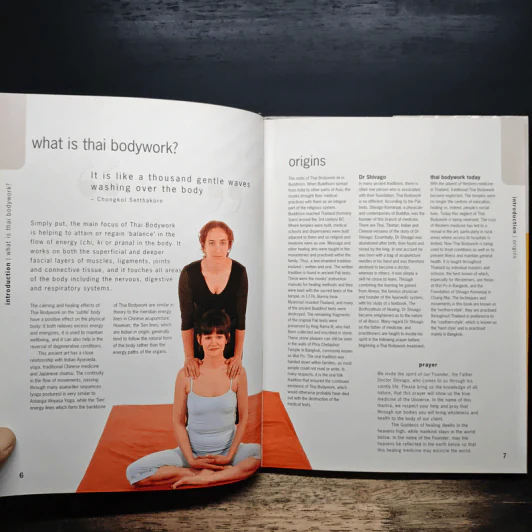 Step-by-Step Thai Massage - Niclaire Mann, Eleanor McKenzie รูปที่ 7