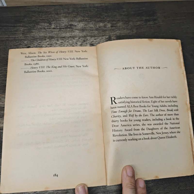 Nine Days a Queen: The Short Life and Reign of Lady Jane Grey - Ann Rinaldi รูปที่ 8