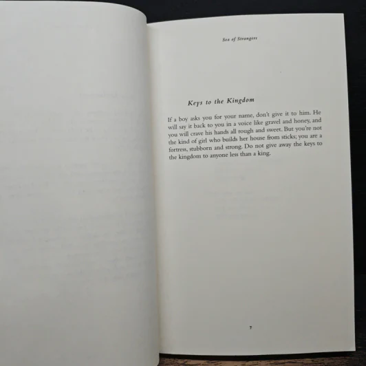 Sea of Strangers - Lang Leav รูปที่ 7