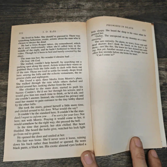 Strangers in Death - J.D. Robb รูปที่ 8