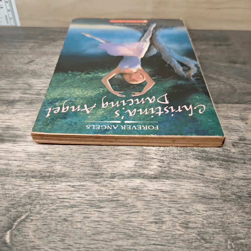 Christina's Dancing Angel - Suzanne Weyn รูปที่ 3