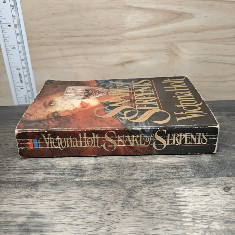 Snare of Serpents - Victoria Holt รูปที่ 2