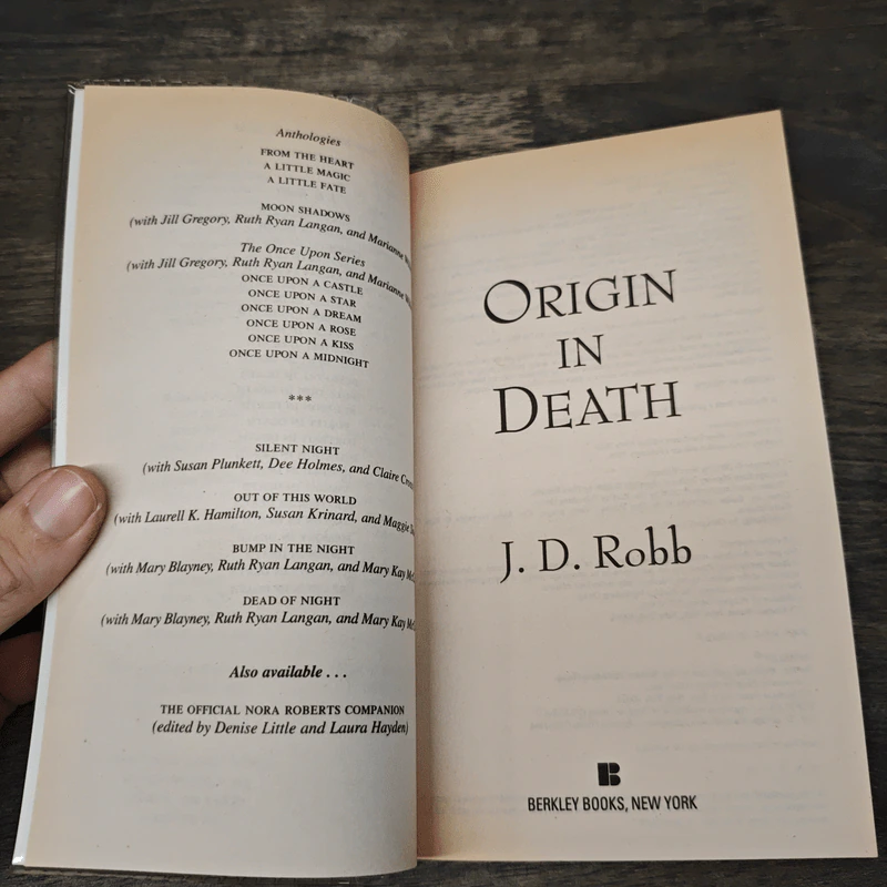Origin in Death - J. D. Robb รูปที่ 6