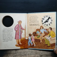 What Time Is Grandma Coming? รูปที่ 7