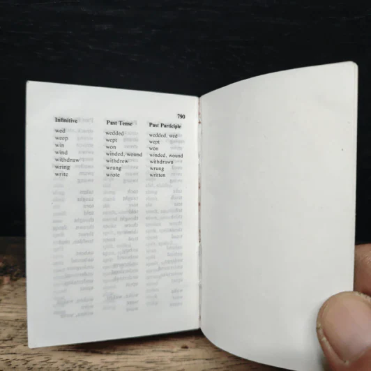 New Model English-Thai Dictionary รูปที่ 8