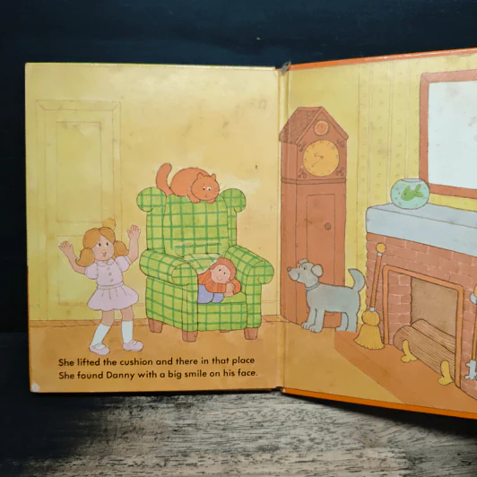 Hide and Seek - Grolier รูปที่ 8