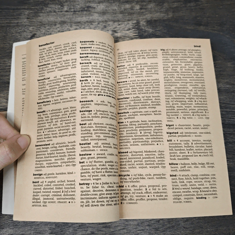 The Oxford Quick Reference Thesaurus รูปที่ 7
