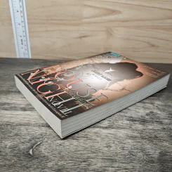 House of Night เคหาสน์รัตติกาล 7 อัคคีข้ามภพ - พี.ซี. คาสต์, คริสติน คาสต์ รูปที่ 3