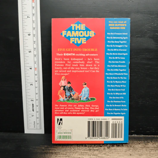 The Famous Five Five Get into Trouble - Enid Blyton รูปที่ 2