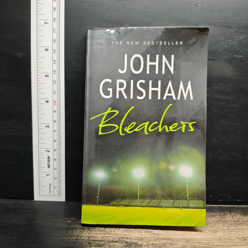 BLEACHERS - John Grisham รูปที่ 1