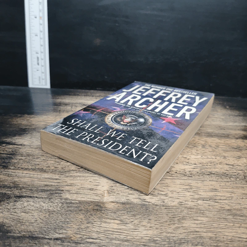 Shall We Tell the President? - Jeffrey Archer รูปที่ 4