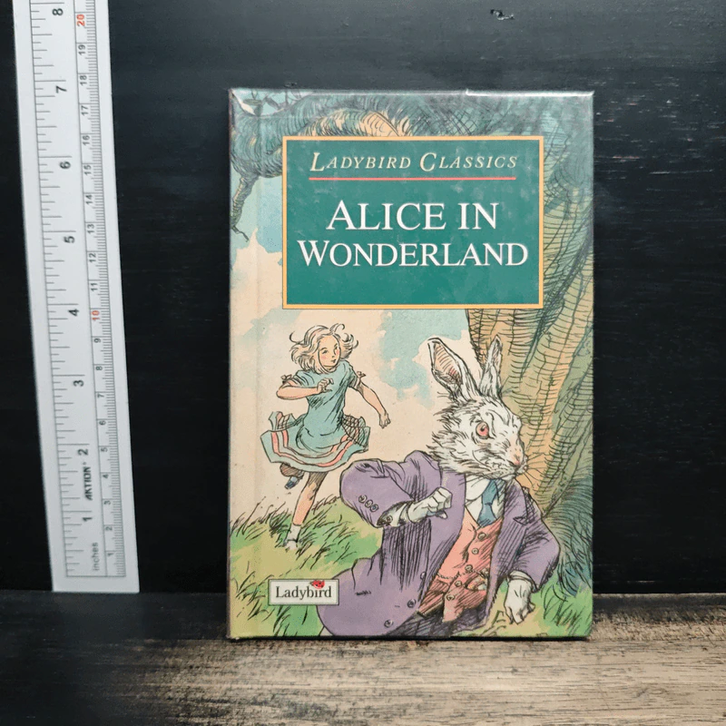 Alice in Wonderland - Ladybird Classics รูปที่ 1