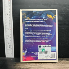 Introducing Particle Physics: A Graphic Guide - Tom Whyntie รูปที่ 2