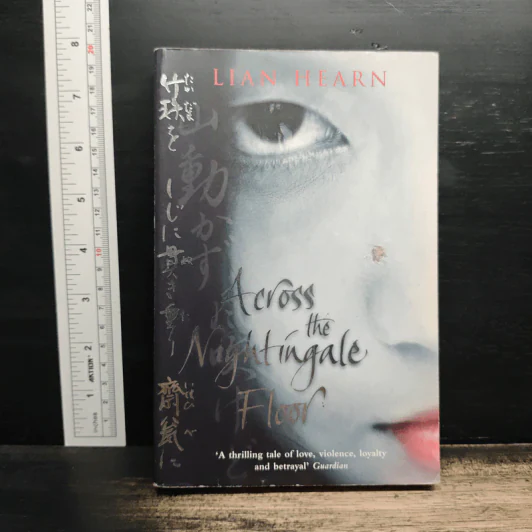 Across the Nightingale Floor - Lian Hearn รูปที่ 1