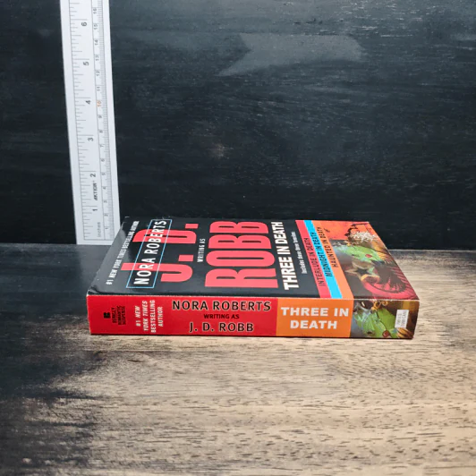 Three in Death - J. D. Robb รูปที่ 3