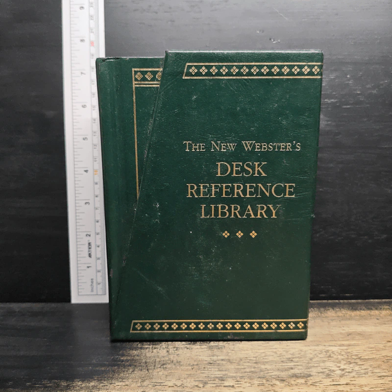 The New Webster's Desk Reference Library 3 Book รูปที่ 2
