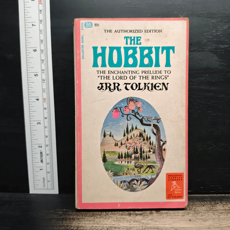 The Hobbit - J.R.R. Tolkien รูปที่ 1