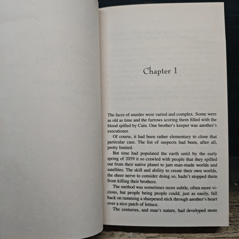 Three in Death - J. D. Robb รูปที่ 7