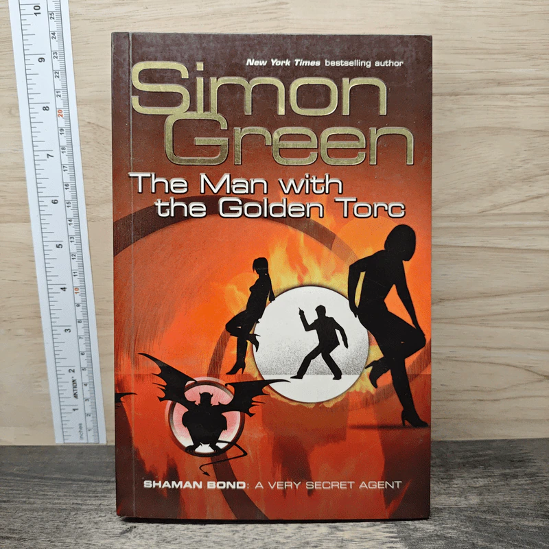 The Man with the Golden Torc - Simon Green รูปที่ 1