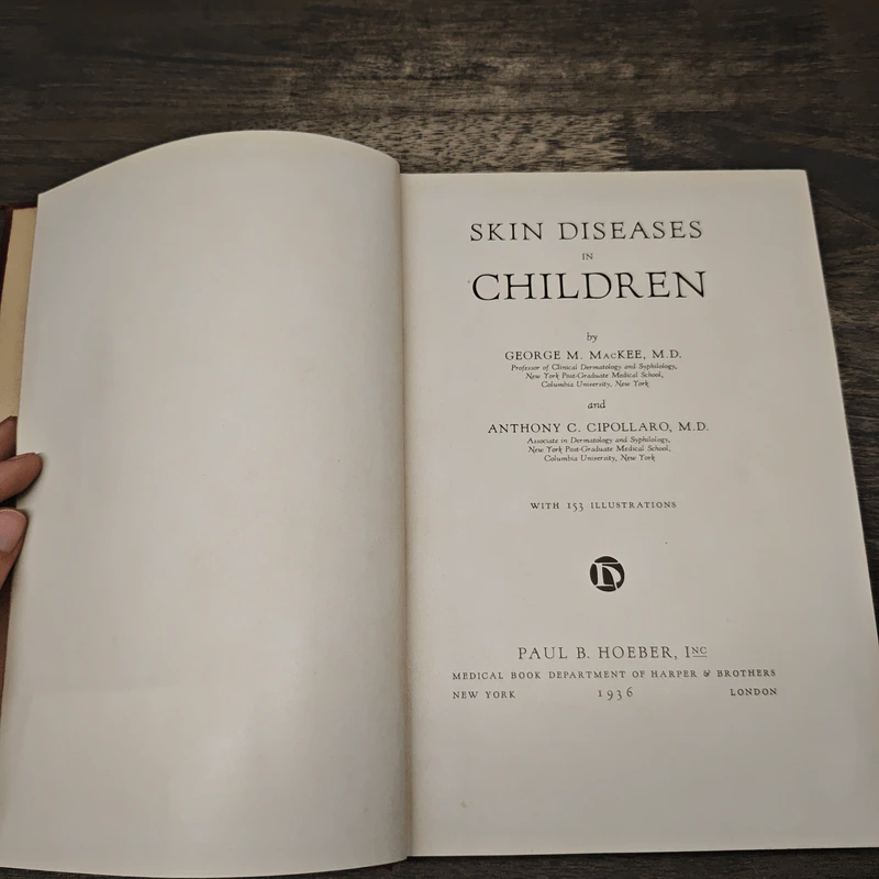 Skin Diseases in Children - George M. MacKee, M.D., Anthony C. Cipollaro, M.D. รูปที่ 6
