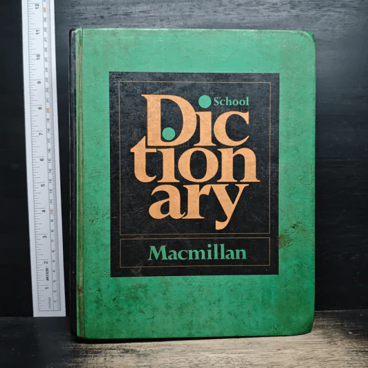 Macmillan School Dictionary รูปที่ 1