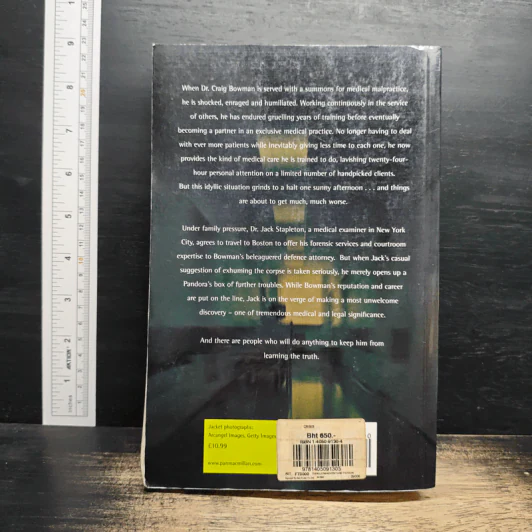 Crisis - Robin Cook รูปที่ 2