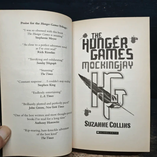 The Hunger Games: Mockingjay - Suzanne Collins รูปที่ 6