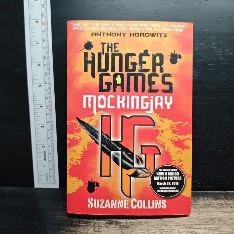 The Hunger Games: Mockingjay - Suzanne Collins รูปที่ 1