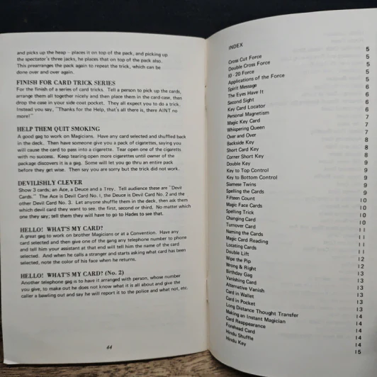 125 Magic Tricks Performed with a Regular Deck of Cards รูปที่ 9