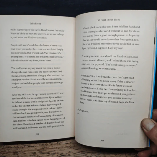 The Fault in Our Stars - John Green รูปที่ 9