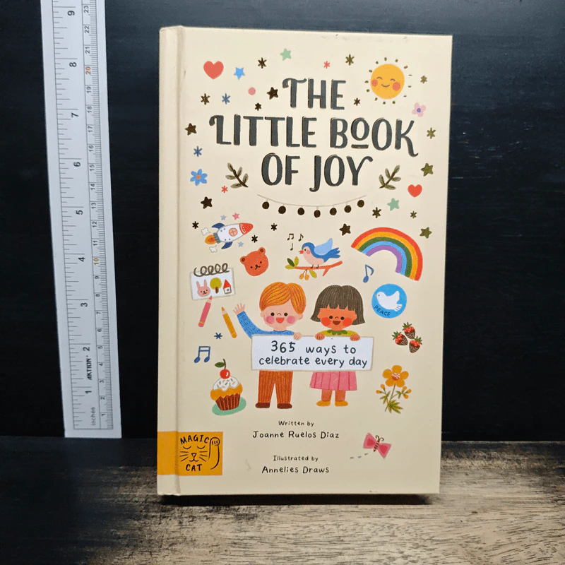 The Little Book of Joy: 365 Ways to Celebrate Every Day รูปที่ 1