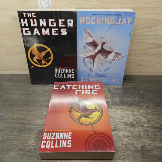 BoxedSet The Hunger Games Trilogy 3 Book - Suzanne Collins รูปที่ 6