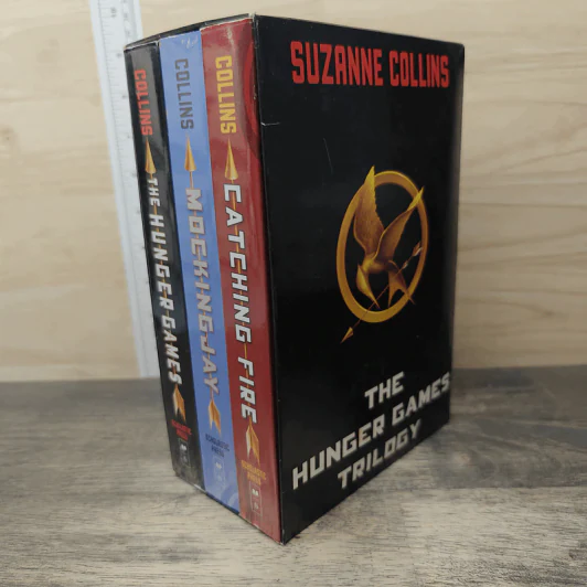 BoxedSet The Hunger Games Trilogy 3 Book - Suzanne Collins รูปที่ 3