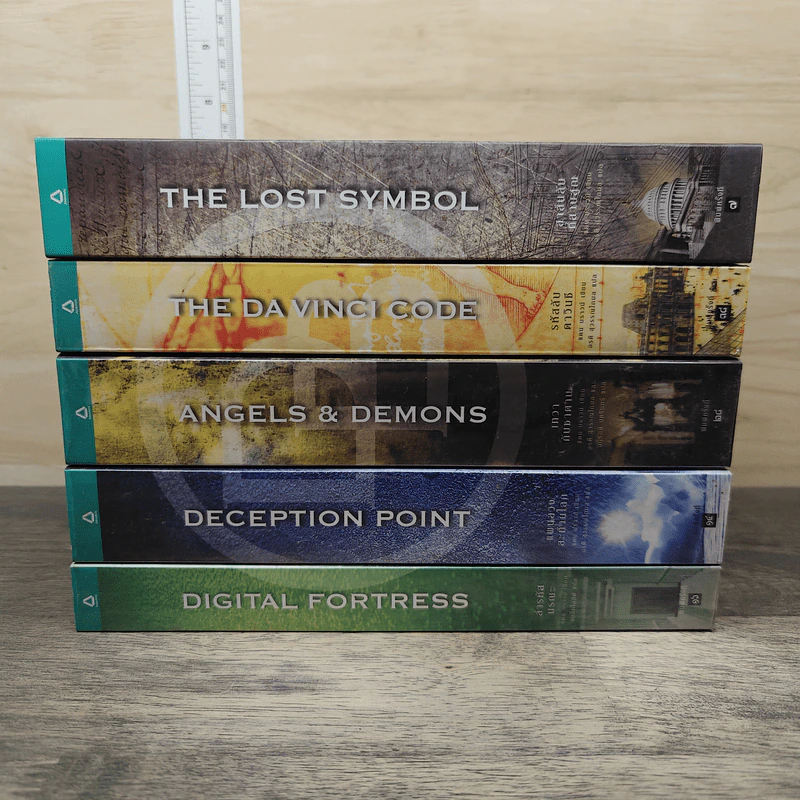 Boxset แดน บราวน์ 5 เล่ม ล่ารหัสมรณะ, เทวากับซาตาน, แผนลวงสะท้านโลก, รหัสลับดาวินชี, พลิกรหัสลับสมบัติจำแลง - Dan Brown รูปที่ 8