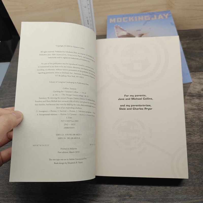 BoxedSet The Hunger Games Trilogy 3 Book - Suzanne Collins รูปที่ 12