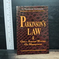 Parkinson's Law & Other Selected Writings On Management - C.Northcote Parkinson รูปที่ 1